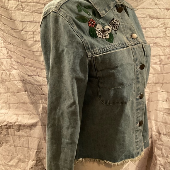 “H&M OFFICIAL COACHELLA COLLECTION “Embroidered Jean Jacket. - Picture 4 of 13